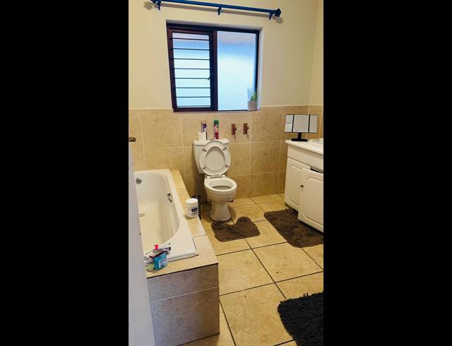 2 BEDROOM APARTMENT TO LET IN HESTEAPARK